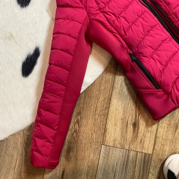 Bernardo Hooded Quilted Water Repellent Jacket - Picture 5 of 11